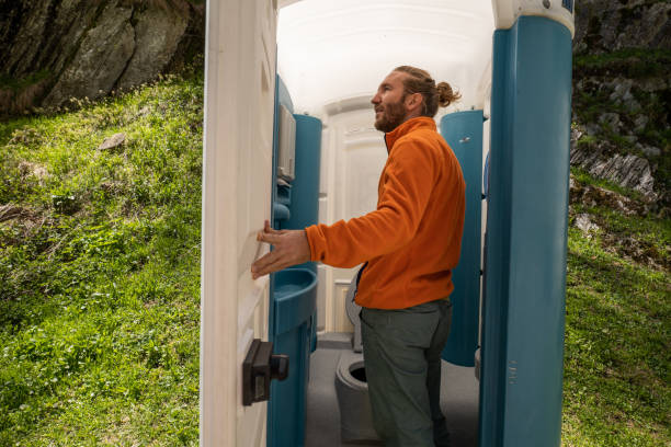 Best Portable bathroom rental  in Metamora, IL